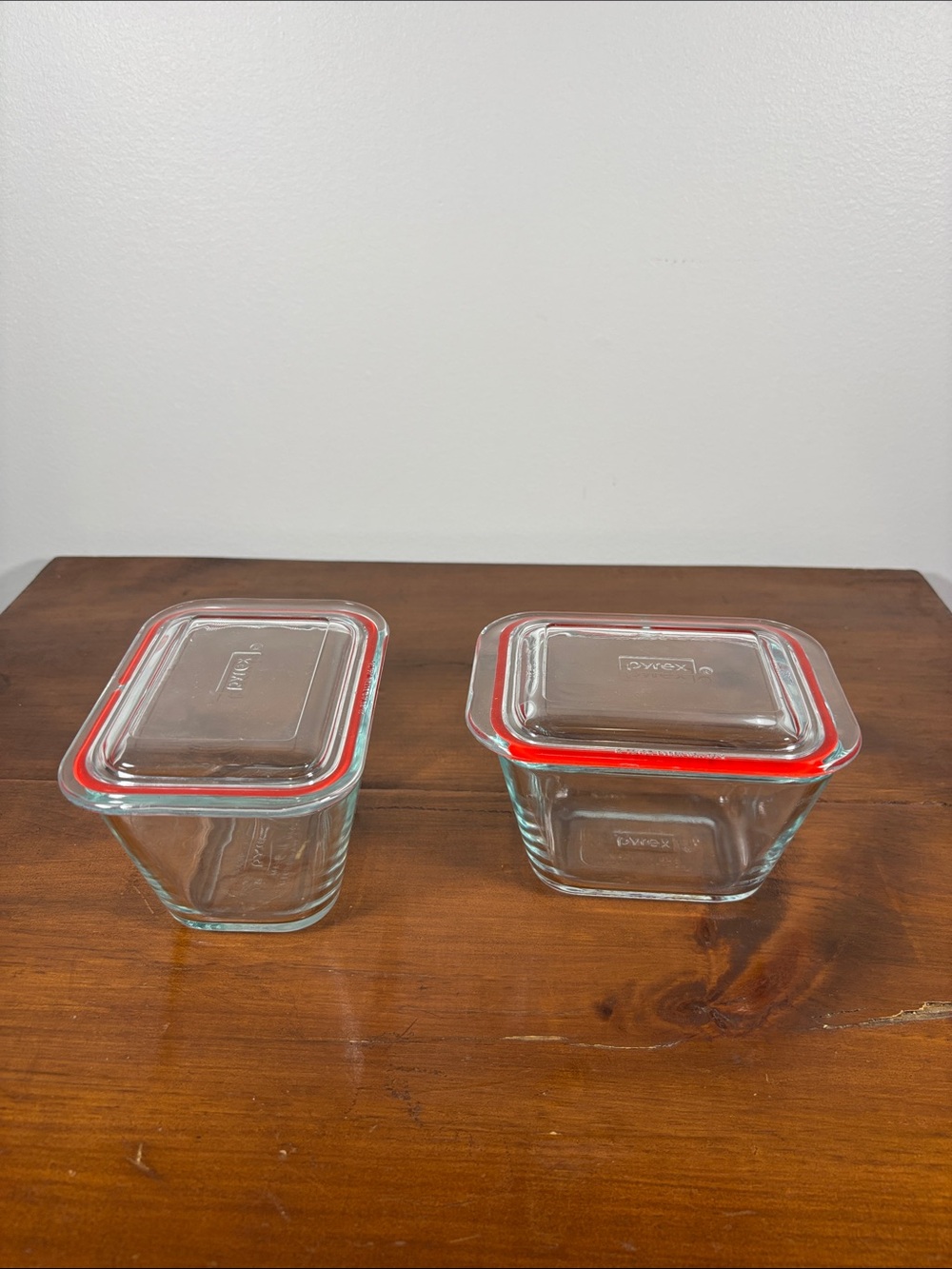 Pyrex 7213 Glass Food Storage Containers with Red Rim Lids 450 ml - 2 Pcs Small